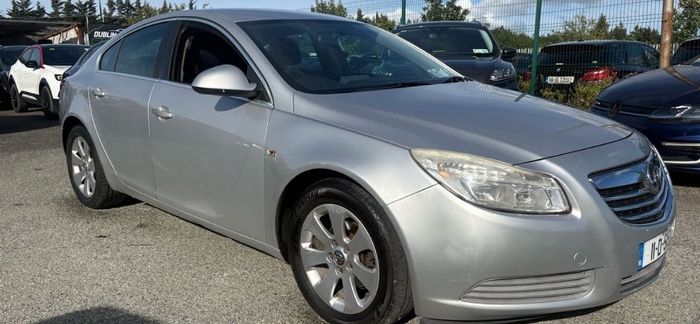 2011 Opel Insignia 2.0L Diesel NCT 02/2027 + Taxed