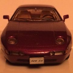 DeAgostini 1986 Porsche 928 S4 1/43