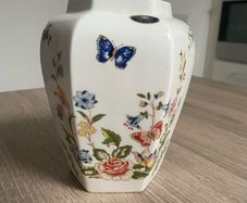Aynsley vase