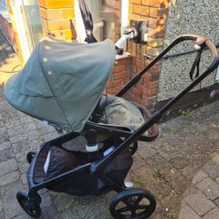 Bugaboo Fox 5 travel system - Forest Green