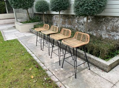 Set of 4 rattan/ bamboo bar stools with metal legs
