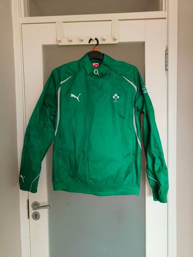 Vintage 2010 Puma Ireland Rugby Union (IRFU) windbreaker top