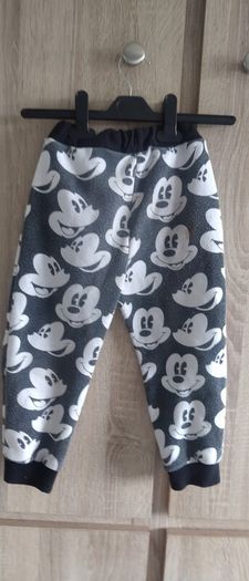 Mickey set 4/5 years old