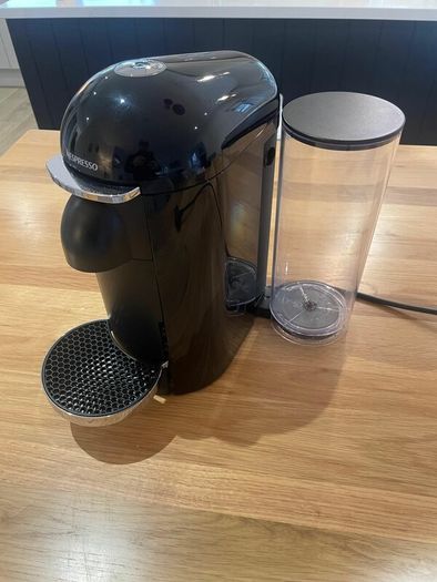 KRUPS Nespresso Vertuo Plus  Excellent Condition