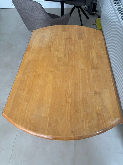 Round table