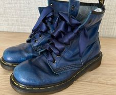 Dr Martens boots size 4