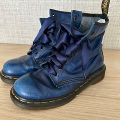 Dr Martens boots size 4