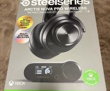 Steelseries Arctis Nova Pro Wireless headphones