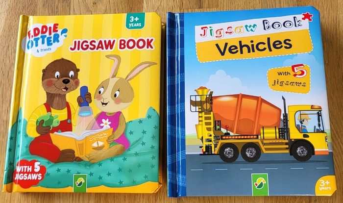 Jigsaw books X 2 for 10 euro
