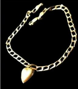 Vintage 9ct & 14ct Heart Charm Bracelet