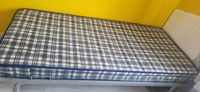 guest bed