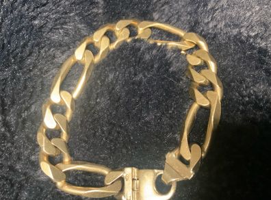 gold bracelet