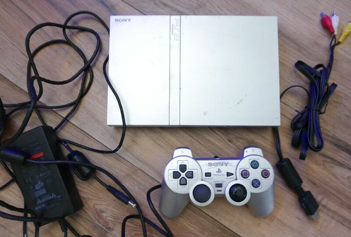 SONY PlayStation 2 PS2 Slim