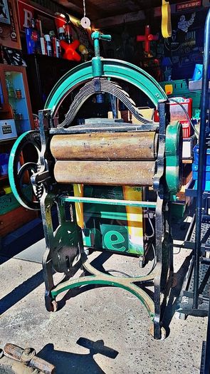 Antique 1800s heavy duty clothes mangle