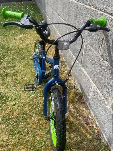 16 inch Halfords bike