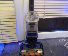 cordless vacuum cleaner