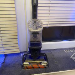 cordless vacuum cleaner