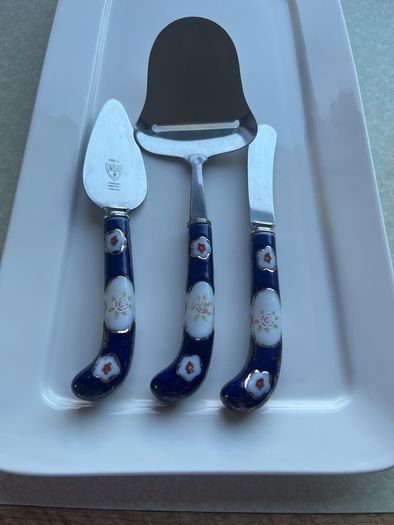 Antique Prill 3pce Cheese Set with 15inch Serving Platter
