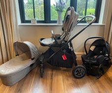 Joie Versatrax travel system & isofix base