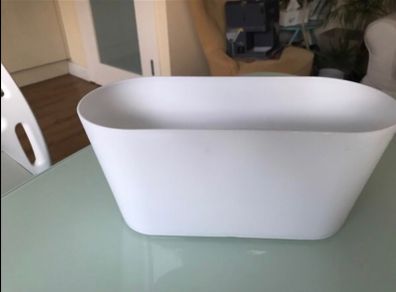Plastic glossy pot