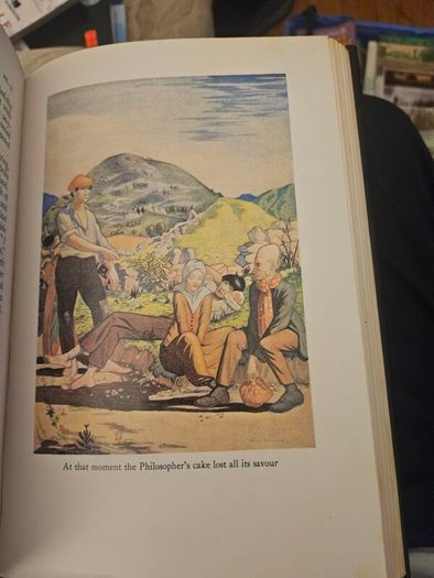 The Crock Of Gold. By James Stephens. Illustrations By Thomas Mackenzie.  1980 Hardback With Dustjacket In Good Condition.  See Photos For Same.