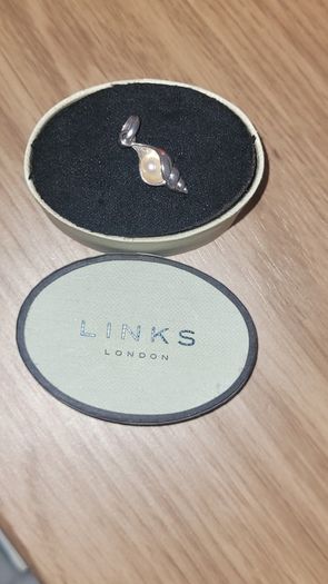 Genuine Links of London Sterling Silver Pearl Seashell Charm
