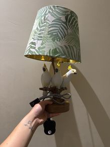 lamp with trio parrots