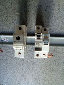 63 Amp Switch. Fuse. And. 2. Circuit. Breakers