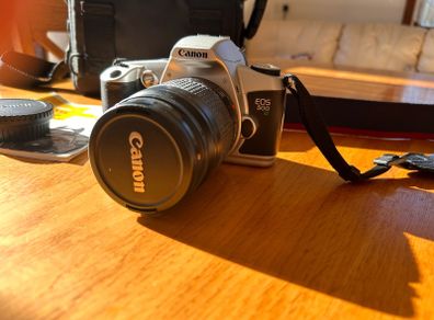 Canon Eos 500n Film camera ONO