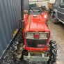 Compact tractor only991 hours Image 2