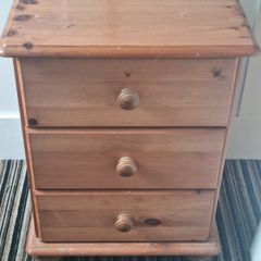 Pine 3 drawer locker