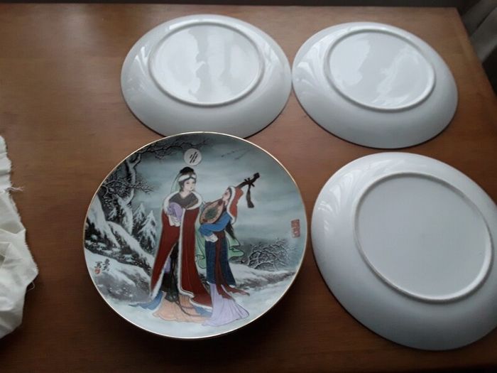 collectible crockery