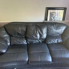Couch and two armchairs