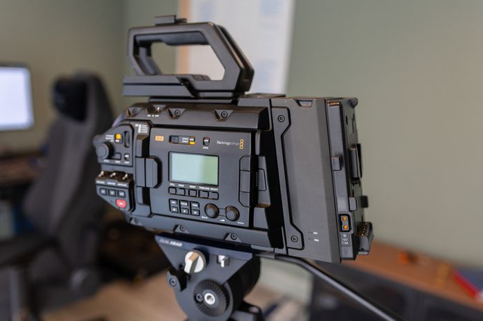 Blackmagic URSA Mini Pro G2 - EF