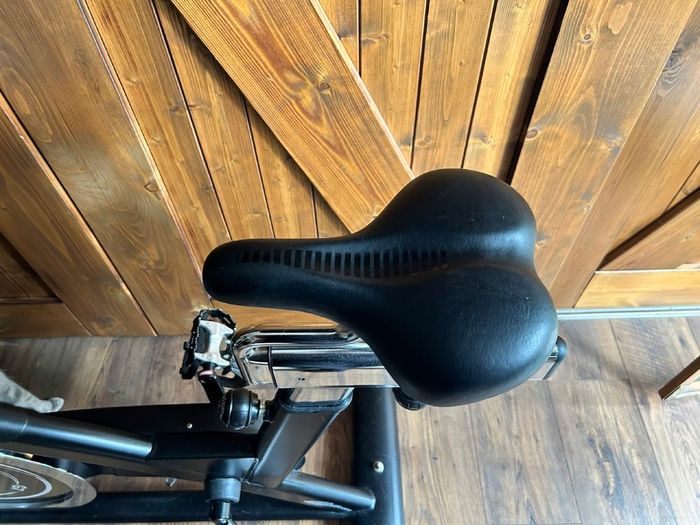 Hit Fitness G7 - Indoor Cycling Bike / Spin Bike