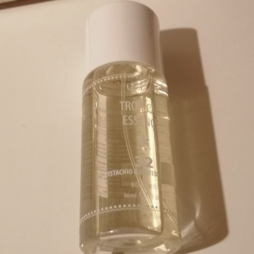 Lacura Tropical Essence