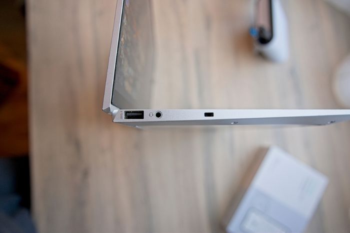 HP EliteBook x360 1030 G8 + HP Active Pen G3