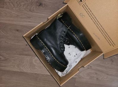 Dr. Marten boots