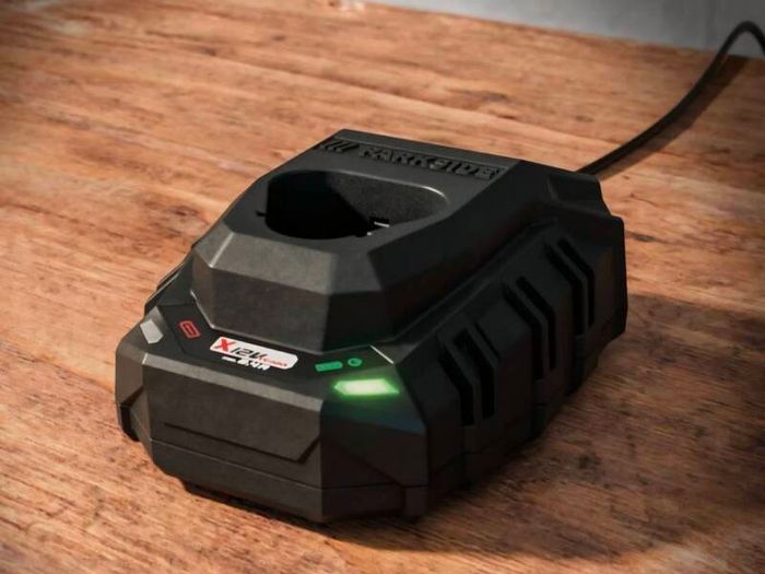 Parkside X12V Cordless Ratchet + Square Adaptor 3/8 To 1/2 Inch + Battery + Charger. DIY Household Tools 2AH X12V batteries 2.4A X12V Chargers, Performance Series 2.5AH 5AH X12V batteries 6.0A X12V Fast Chargers .Closing down sale