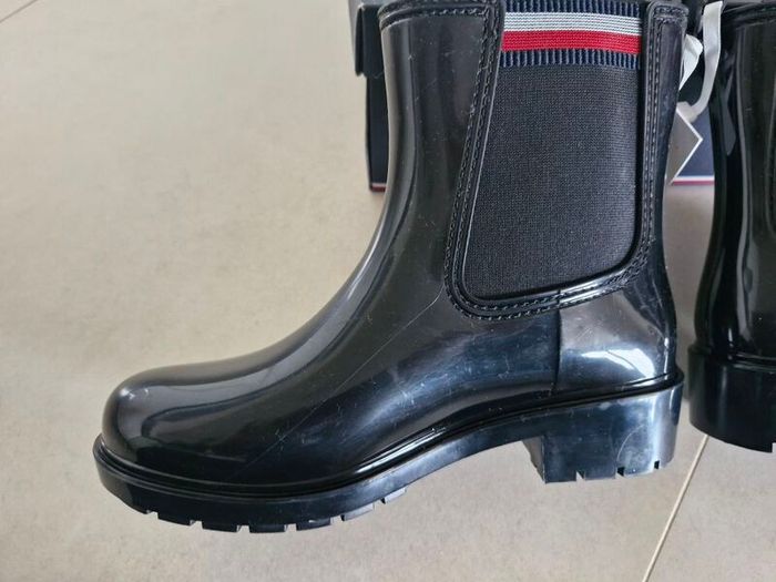 Tommy Hilfiger Signature Elastic Cleat Rain Boots Black s. 4/37