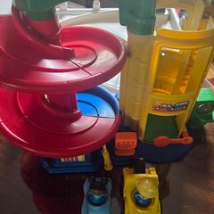 Fisher Price Little People Toy Garage