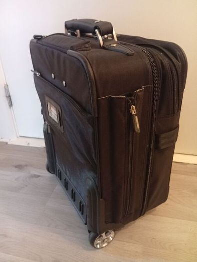 New Business Travel Lagguage on the wheels