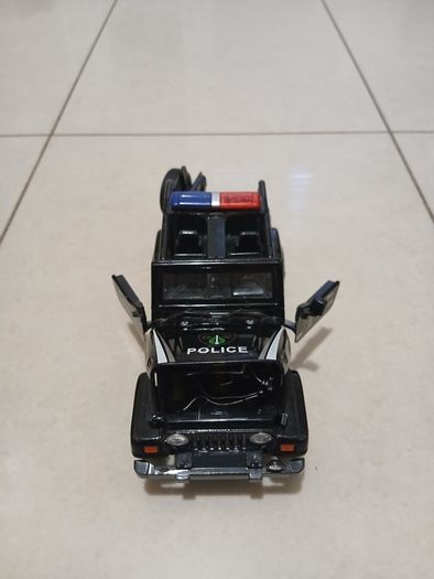 Police Jeep Toy Car - 1:32 Die-Cast Metal