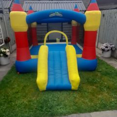 " HOPPIT" Bouncy Castle with blower