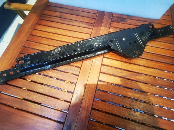 Lower radiator mount Alfa Romeo