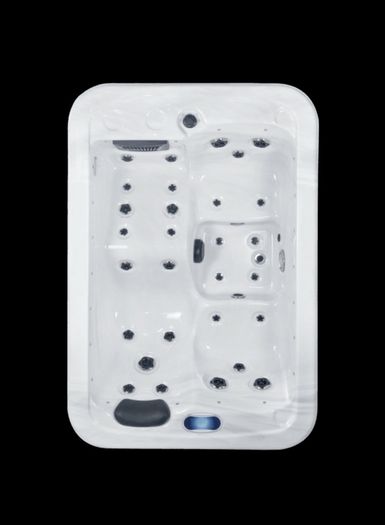 Brand New 3 Person Hot Tub