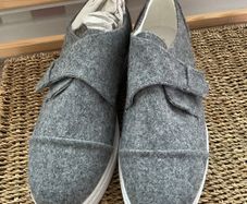 shoes lost ink grey Velcro flatform trainer style shoe size 40