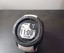 Garmin Intinct watch