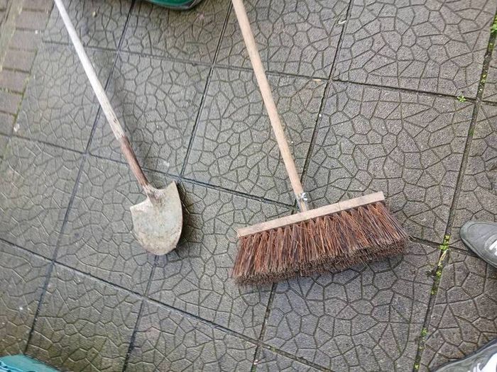 Heavy duty yard brush and shovel