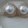1980's Gold Tone Pearl Clip on Earrings Image 2